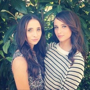 Meet your Posher, Jenny & Katie